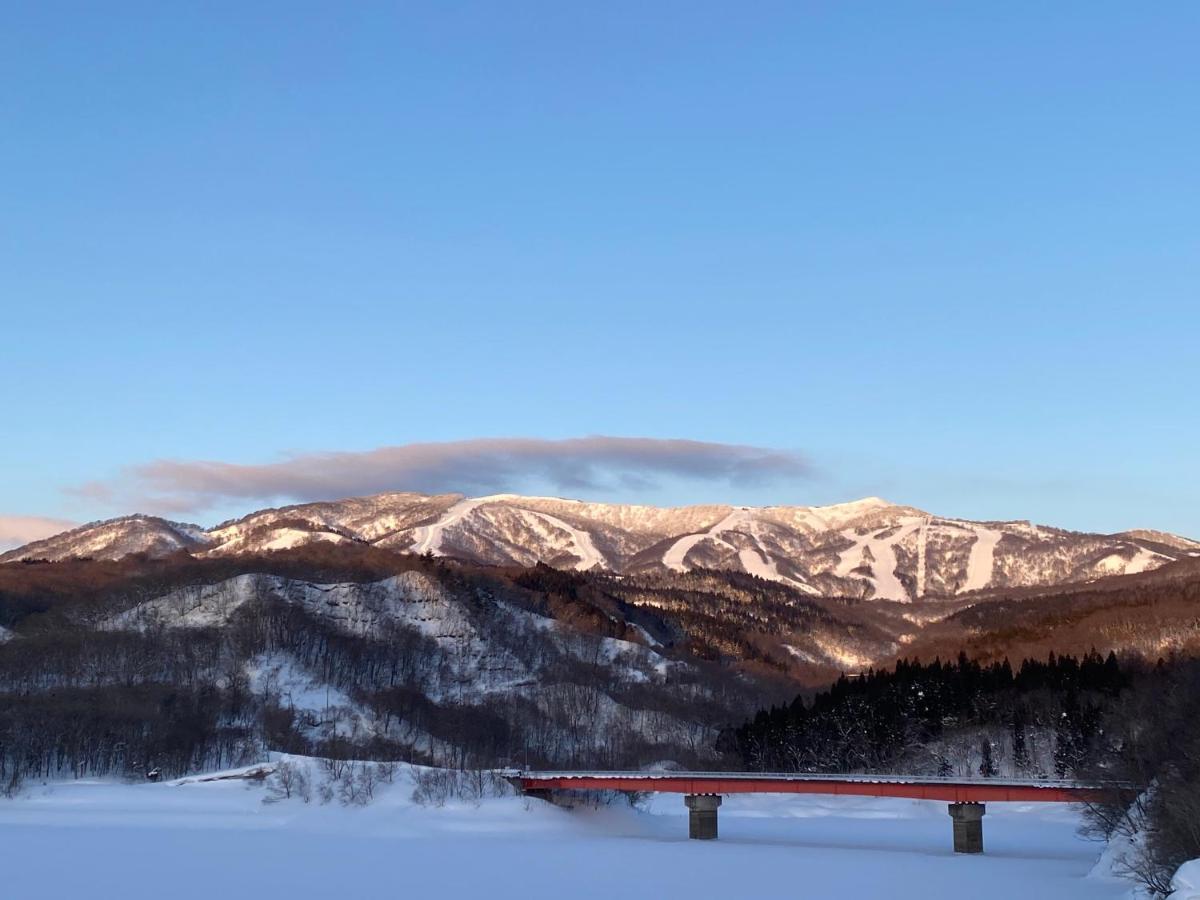 Отель 夏油高原スキー場 Китаками Экстерьер фото